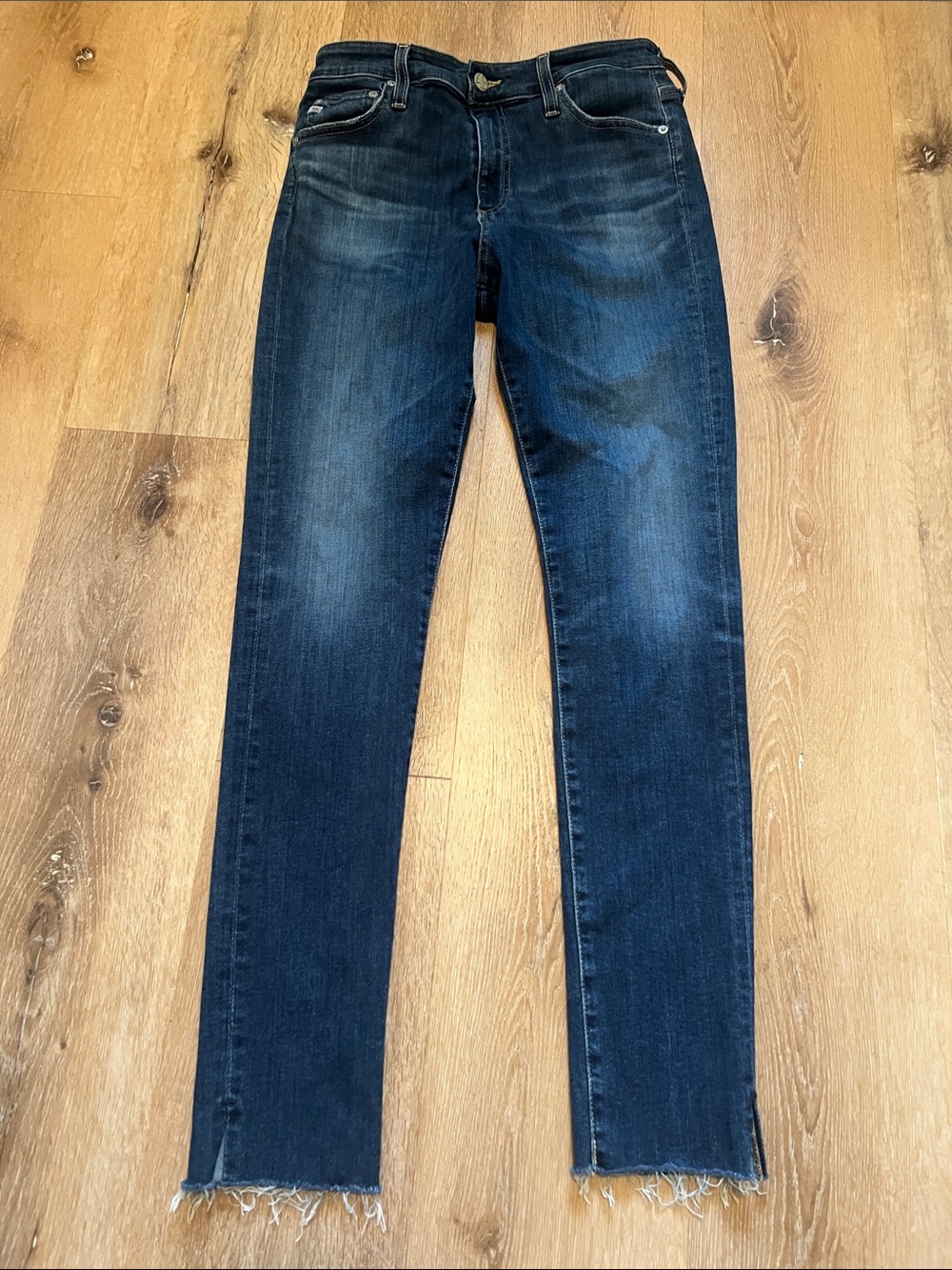 AG The Farrah Skinny Ankle High-Rise distressed hem Slim Dark Blue Jeans 28R